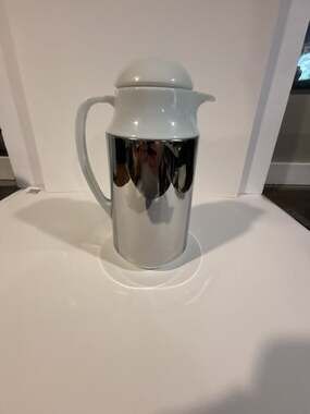 Vintage Crown Corning Thermique 1 Quart Thermal Insulated Carafe